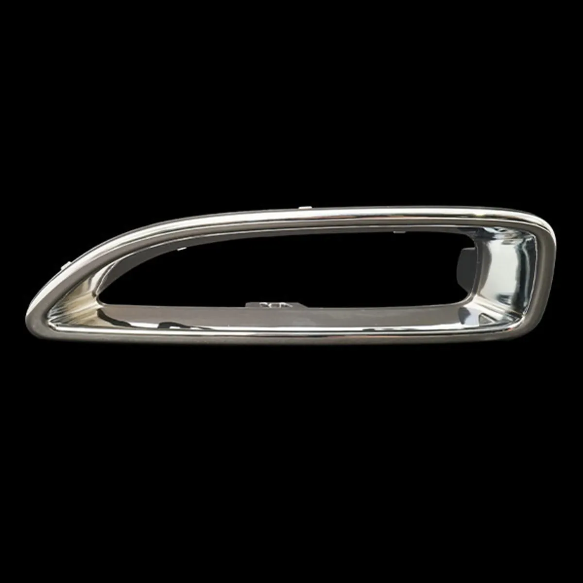 Bisel de neblinero trasero - ALS-CH03146